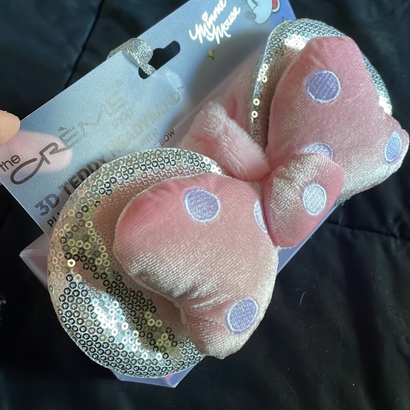 The Crème Shop x Minnie Mouse Spa Set - Picture 9 of 9